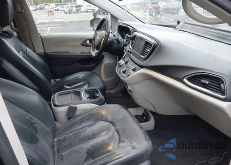 2019 Chrysler Pacifica Touring L из США, поврежденный, VIN 2C4RC1BGXKR625836